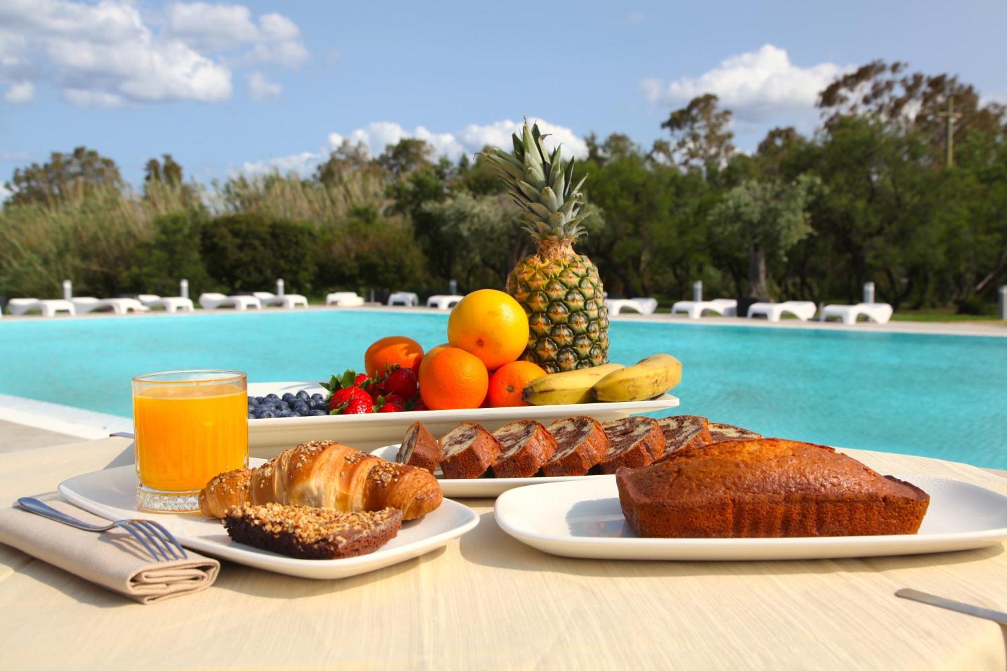 Resort Abbaia Ba Будоні Екстер'єр фото