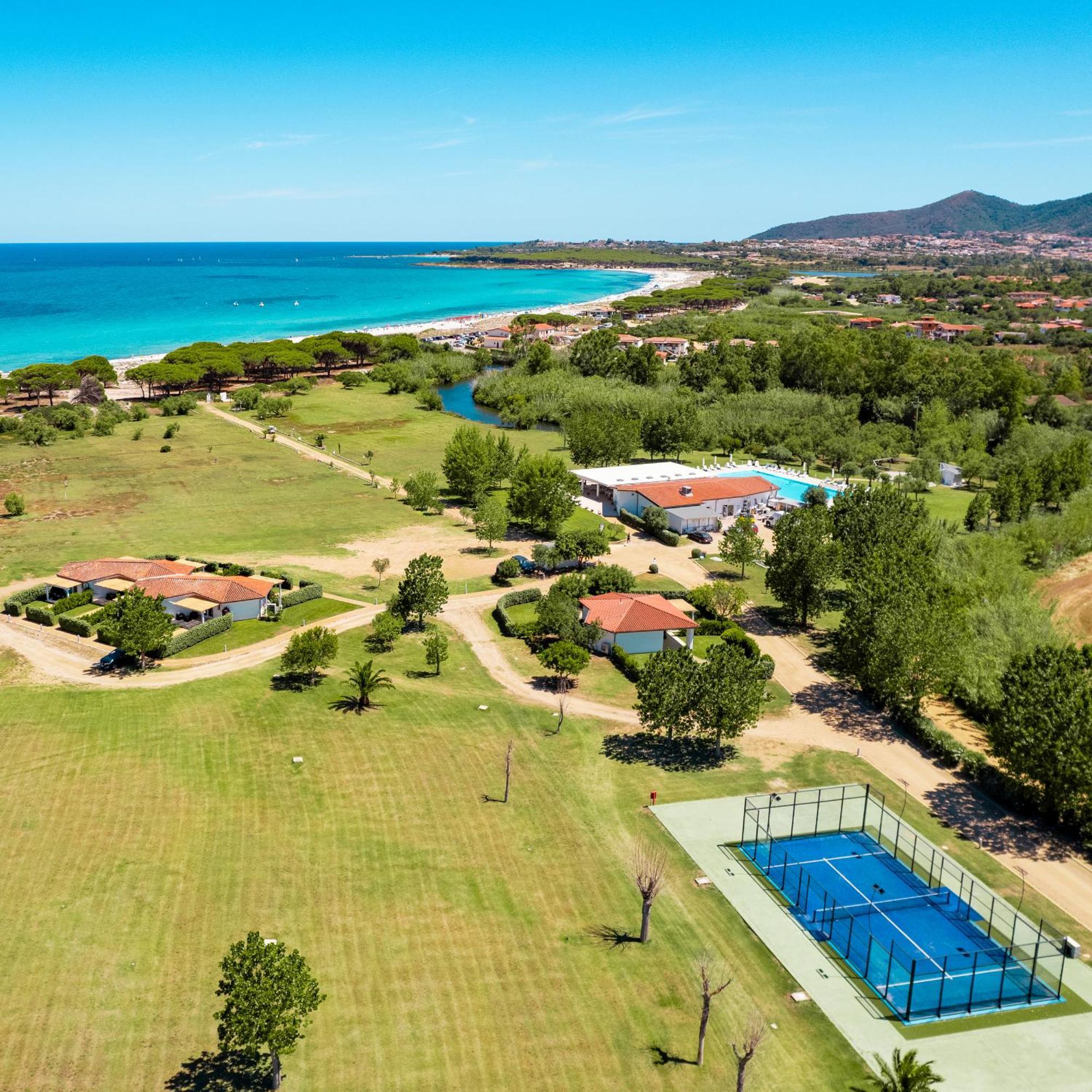 Resort Abbaia Ba Будоні Екстер'єр фото